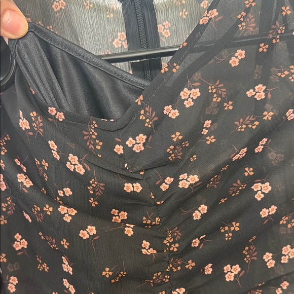 Black Floral Dresses Set - Picture 7 of 9